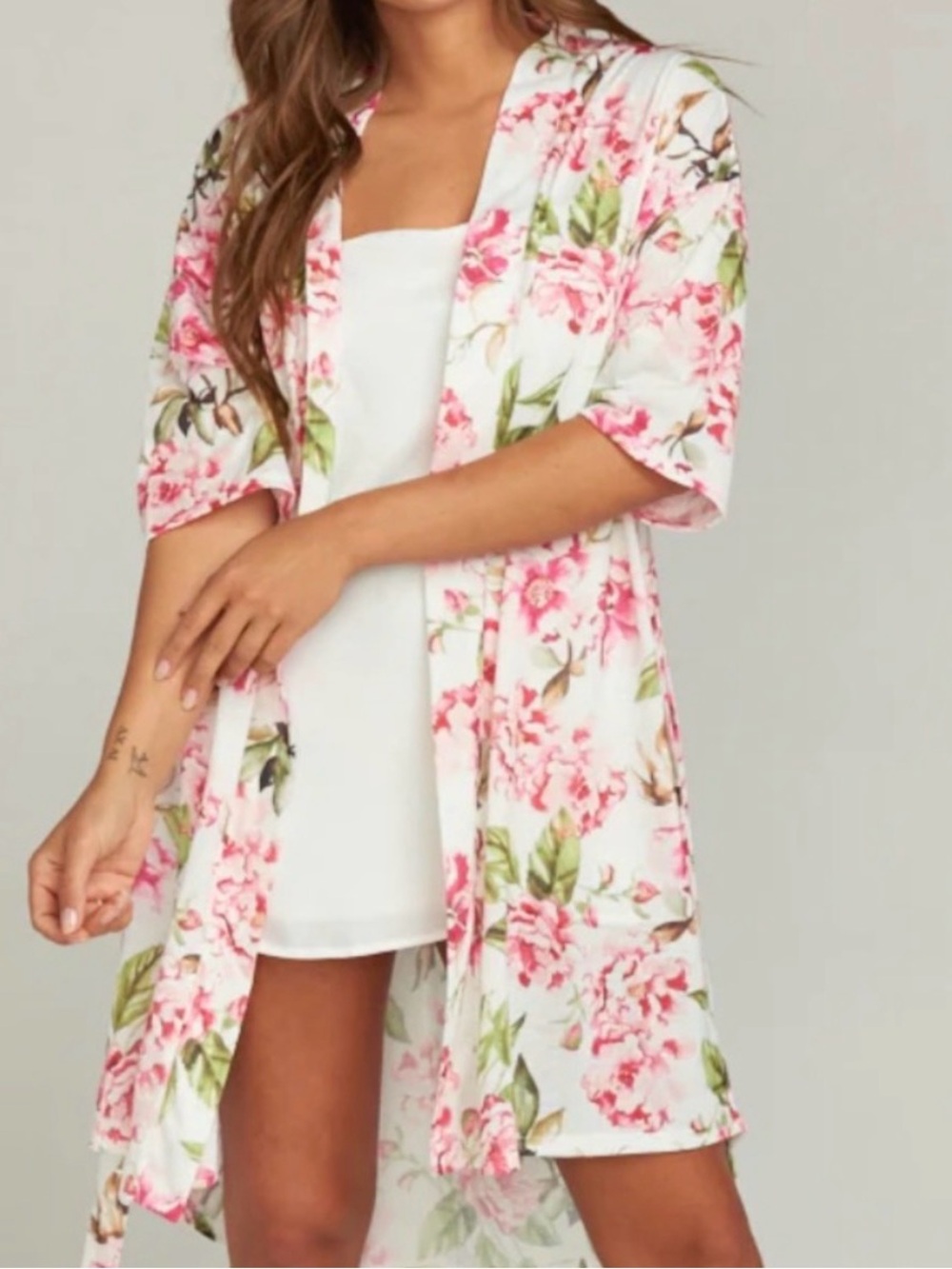 Show Me Your MuMu Pink & White Floral Kimono Robe